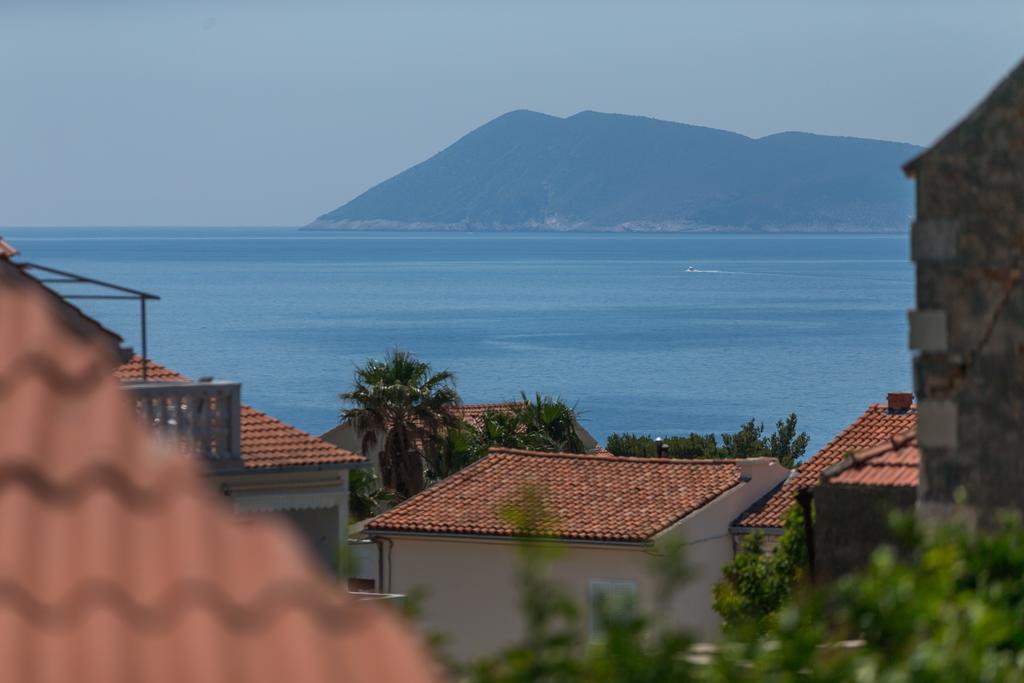 Apartments Sole Komiža Eksteriør bilde