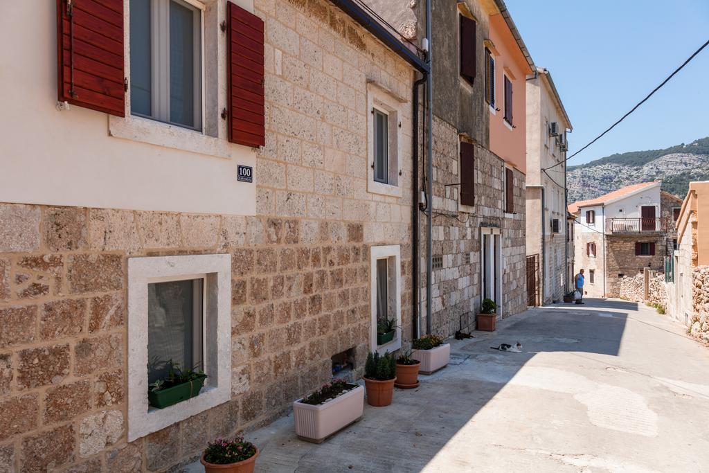 Apartments Sole Komiža Eksteriør bilde